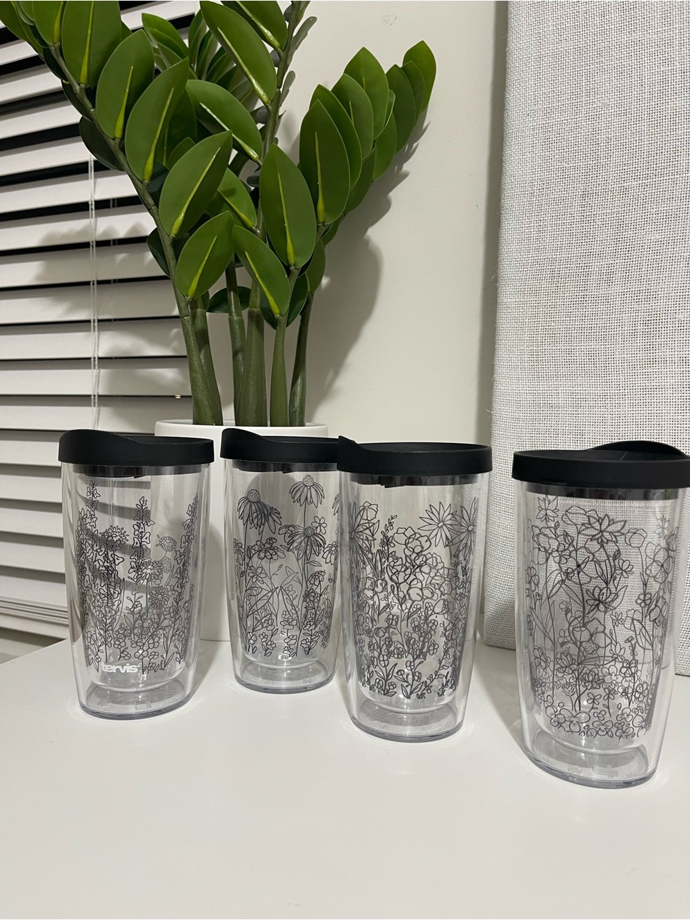 set of 4 TERVIS floral tumbler cups black crystal clear all different